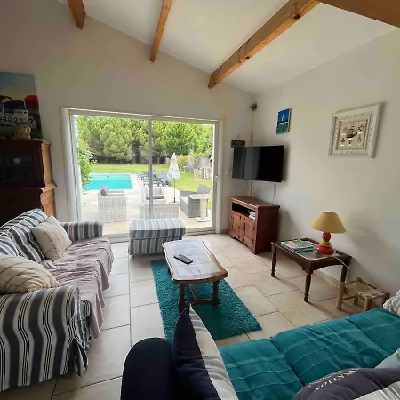 Spacieuse Avec Piscine Privee Proche De La Oleron بيت للعطل Le Château-dʼOléron