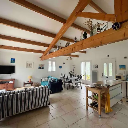 Spacieuse Avec Piscine Privée Proche De La Oléron *